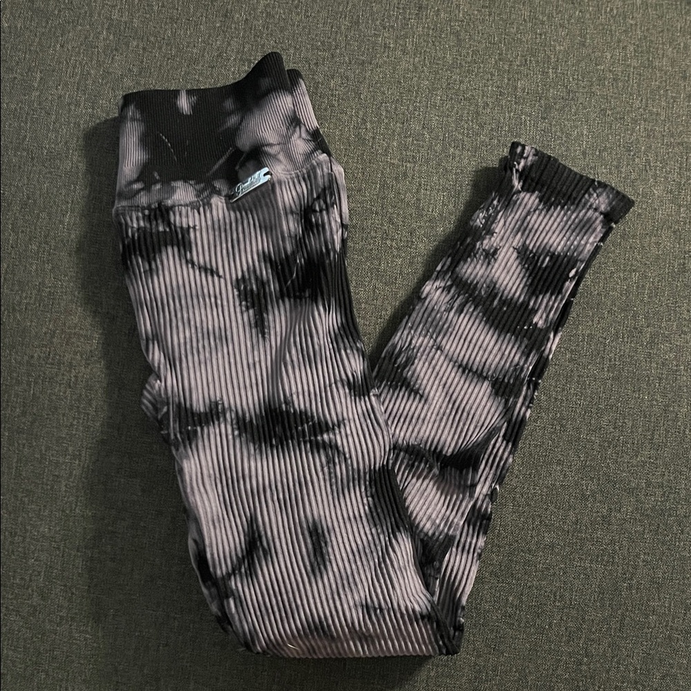 Bombshell sportswear tie dye leggings XS/S
